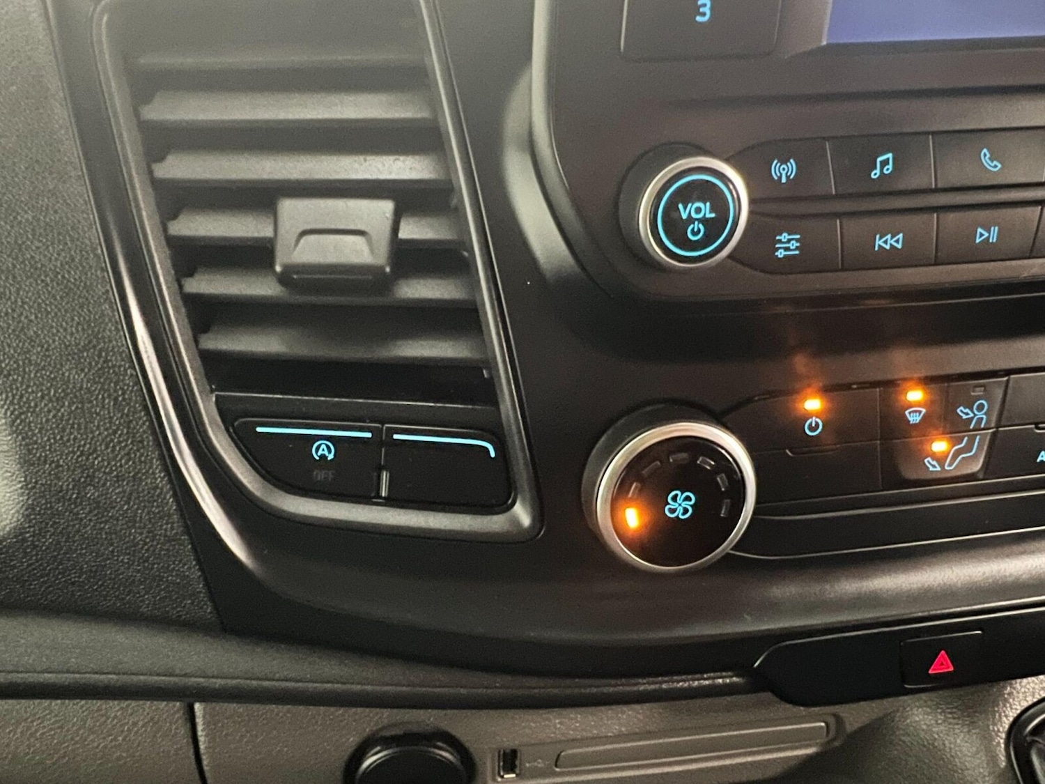 Used Ford Transit 2023 for sale - 76233998: Photo 23
