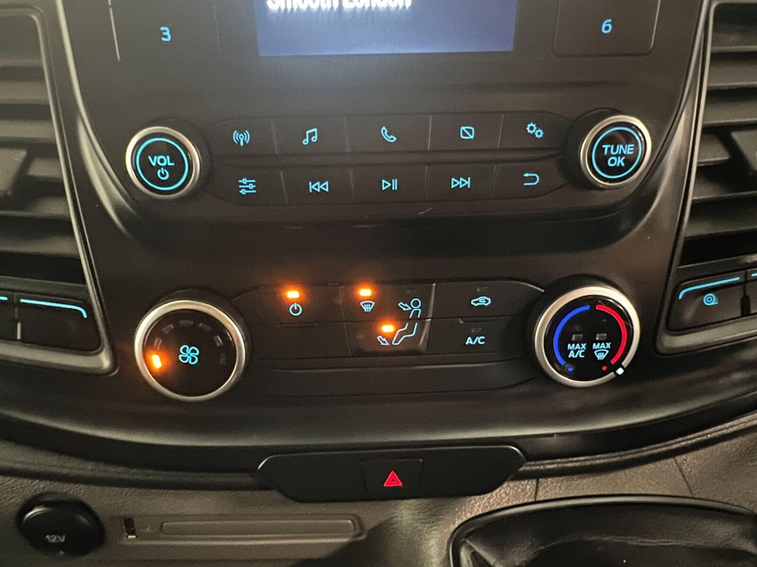 Used Ford Transit 2023 for sale - 76233998: Photo 32
