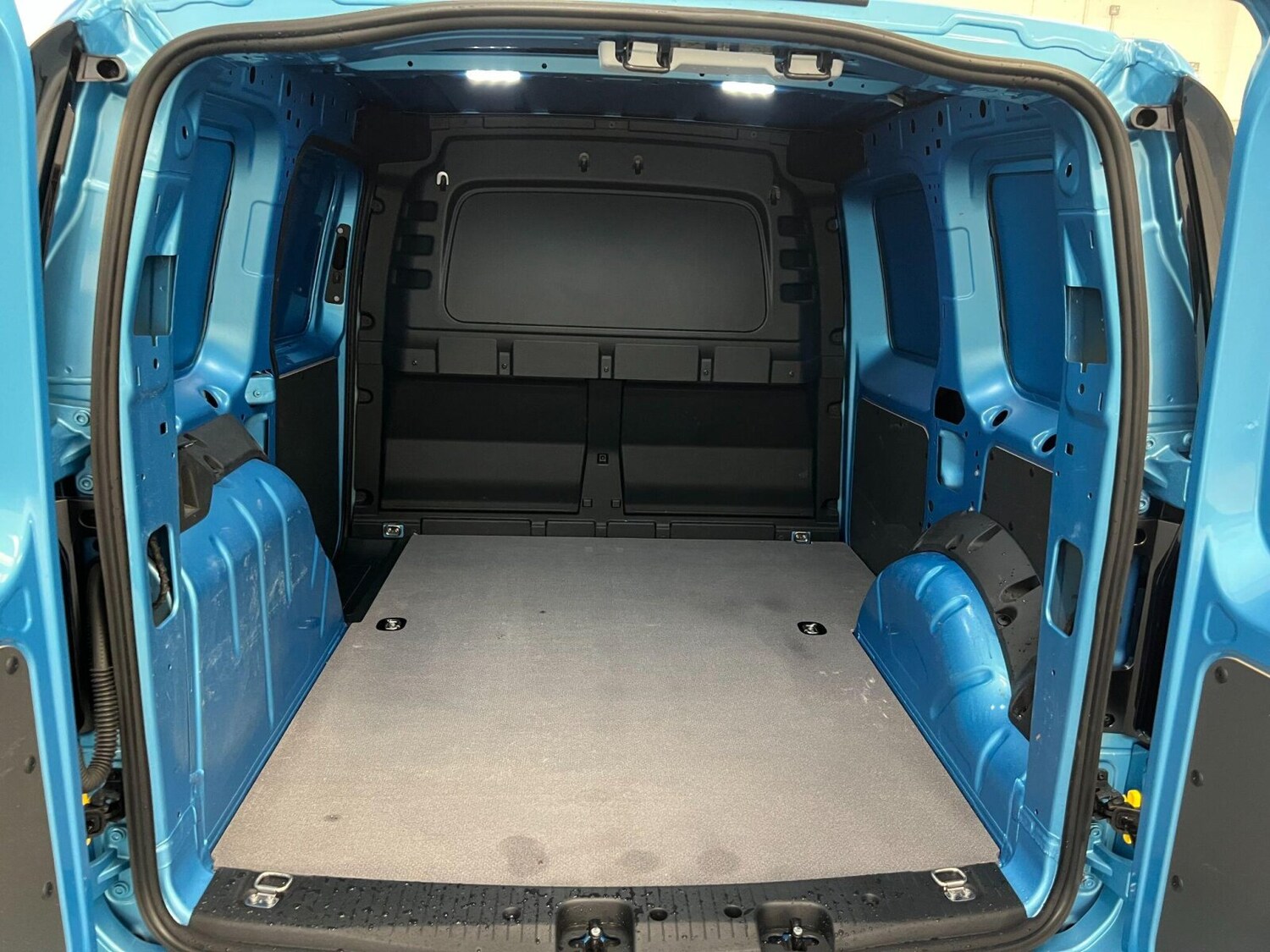 Used Ford Transit Connect 2025 for sale - 76178061: Photo 34