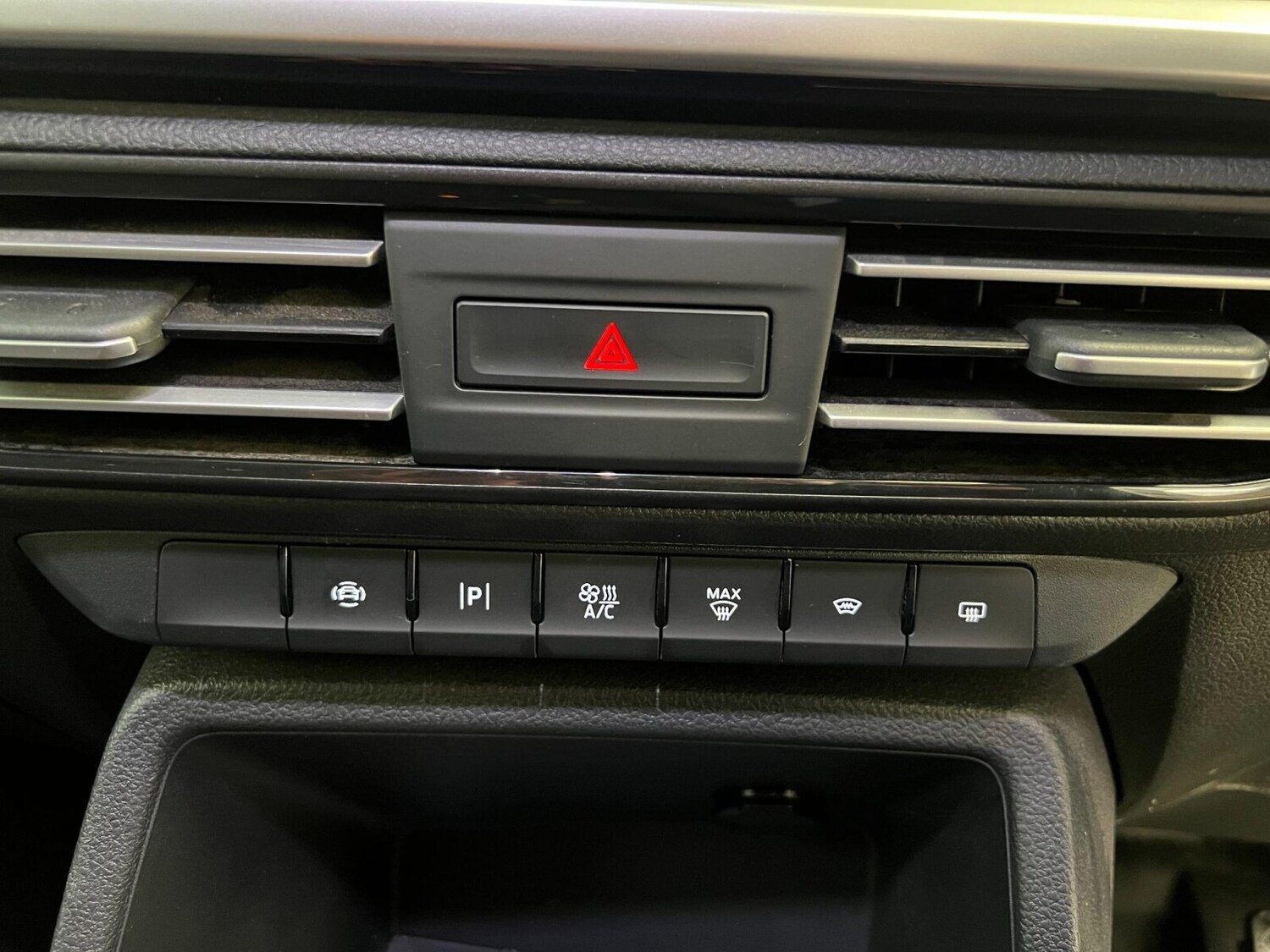 Used Ford Transit Connect 2025 for sale - 76178061: Photo 40