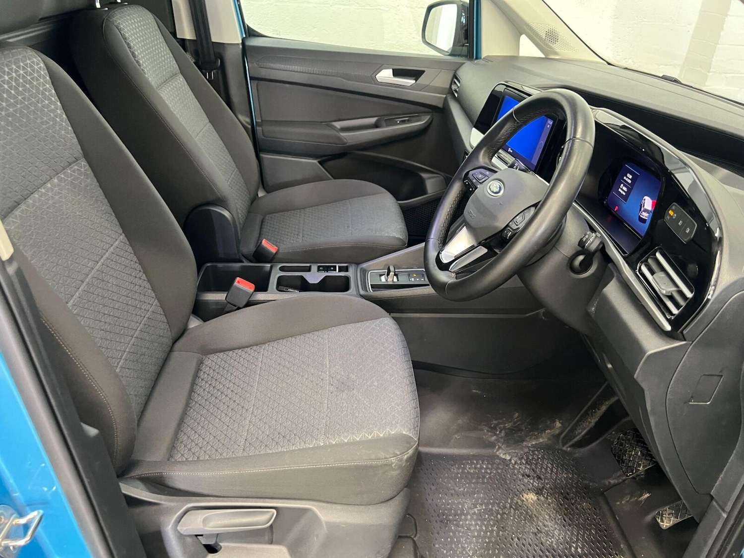 Used Ford Transit Connect 2025 for sale - 76178061: Photo 9