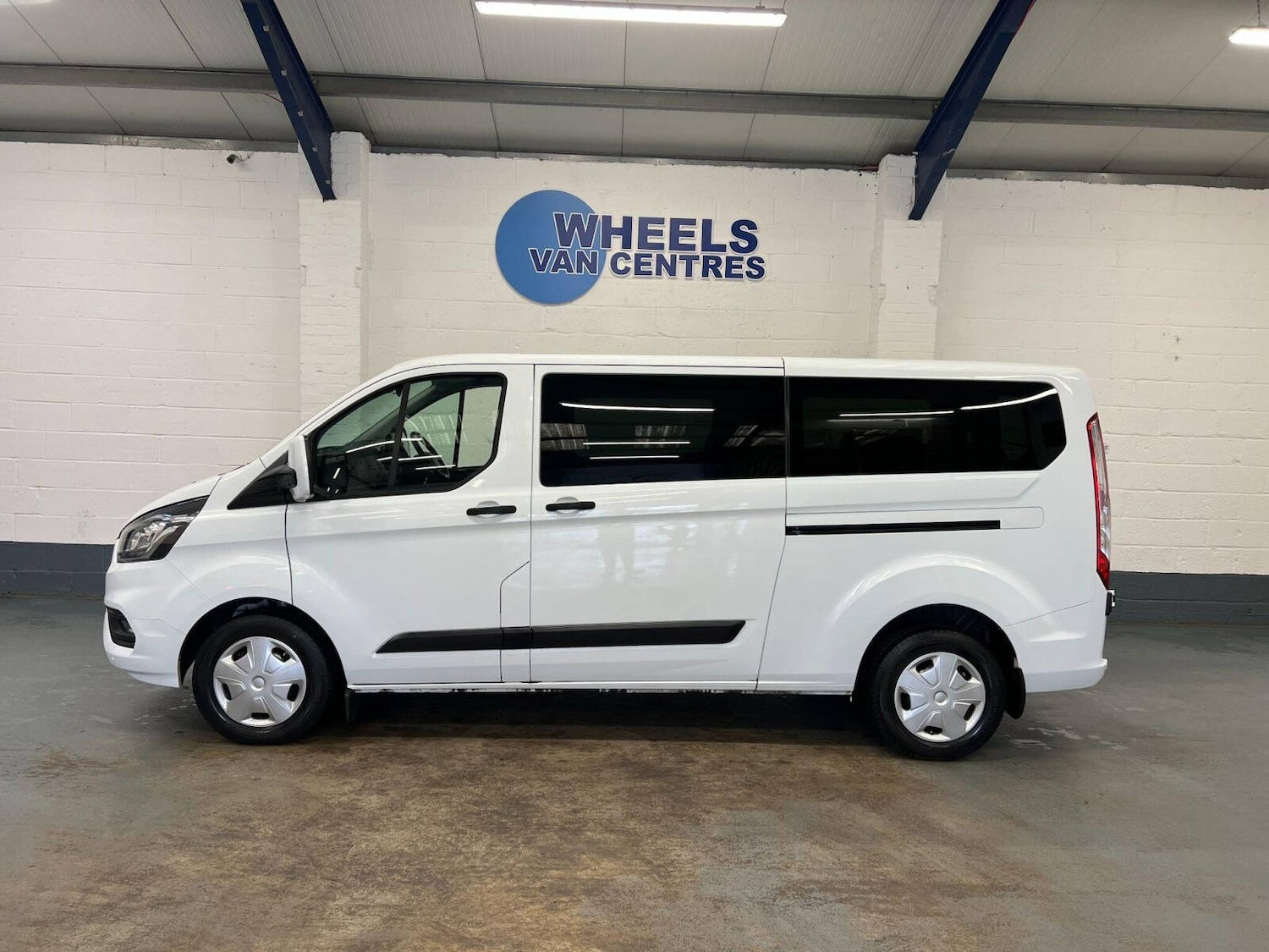 Used Ford Transit Custom 2022 for sale - 76870850: Photo 2