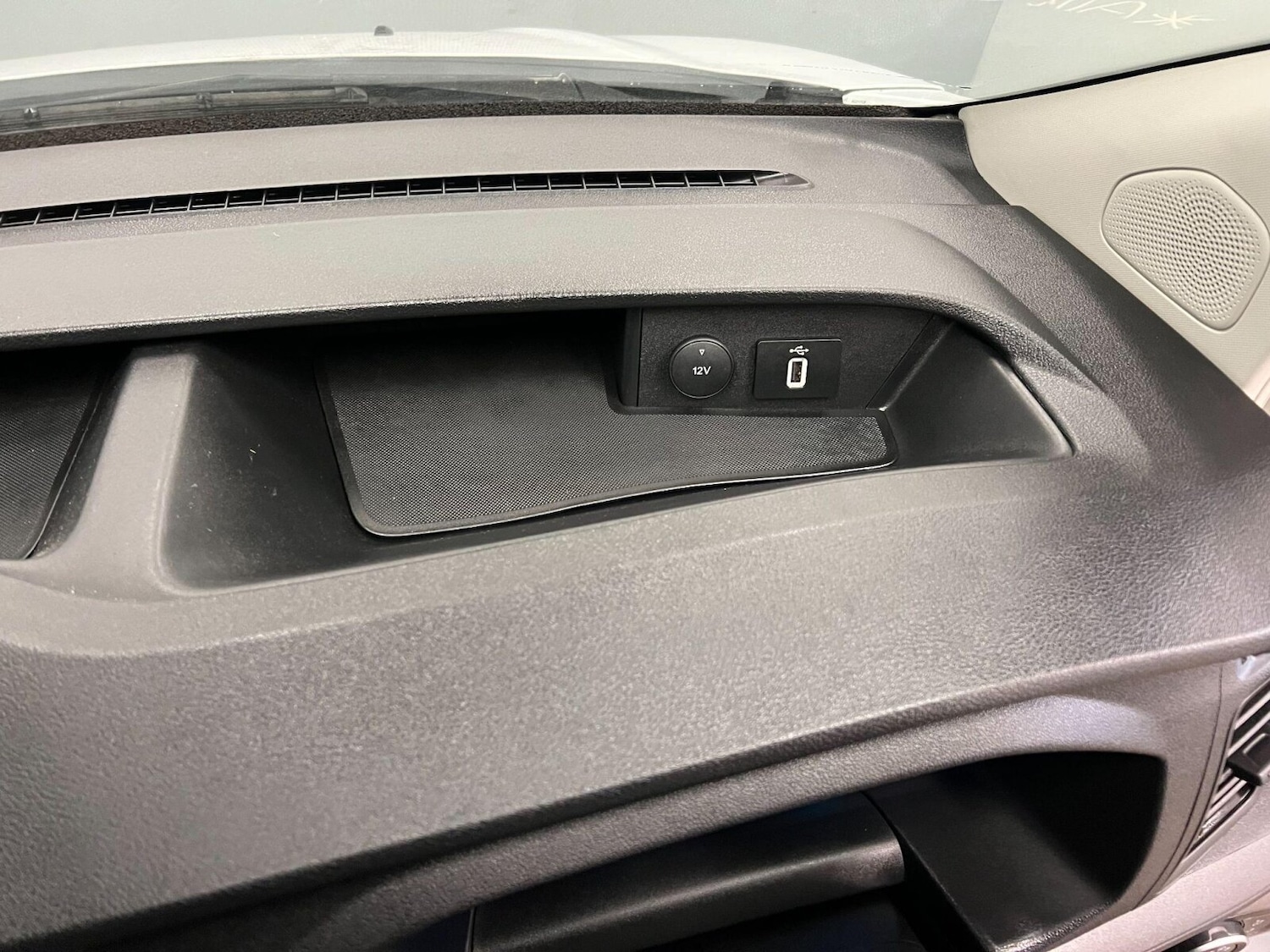 Used Ford Transit Custom 2022 for sale - 76870850: Photo 39