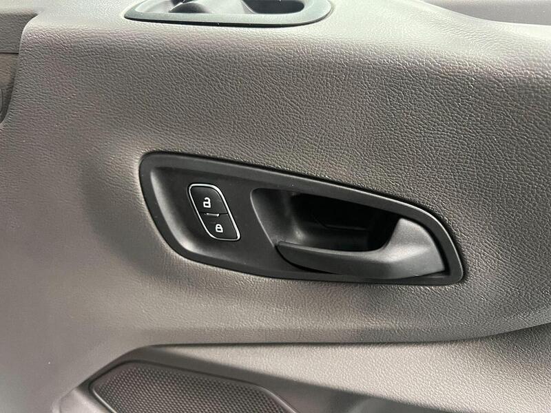 Used Ford Transit 2022 for sale - 76904122: Photo 11