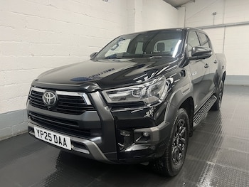 Used Toyota Hilux 2025 for sale - 79334987: Photo