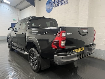 Used Toyota Hilux 2025 for sale - 79334987: Photo