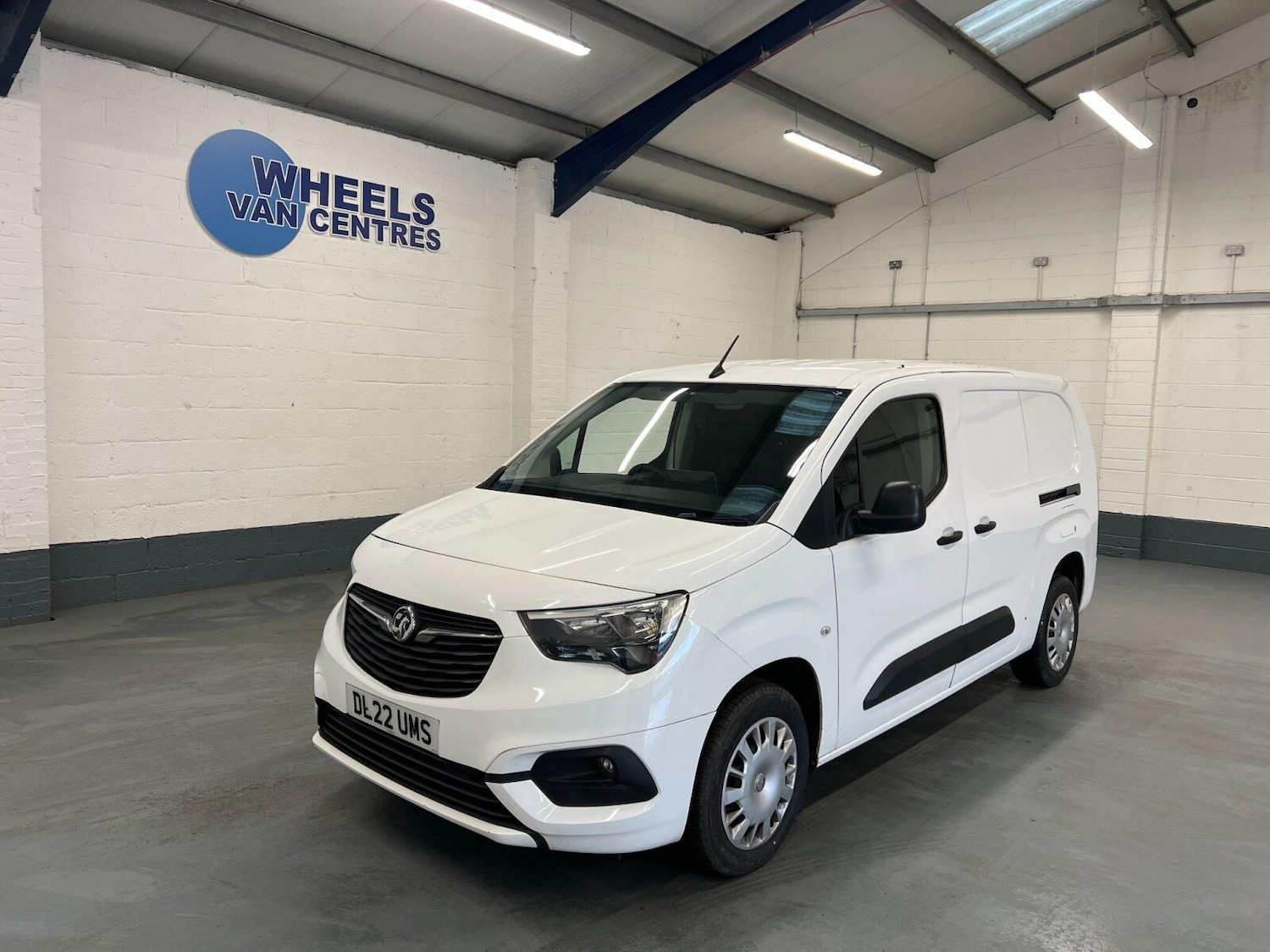 Used Vauxhall Combo 2022 for sale - 76528886: Photo 1