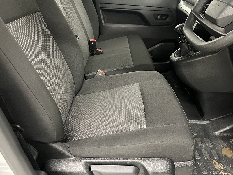 Used Vauxhall Vivaro 2024 for sale - 77404572: Photo 10