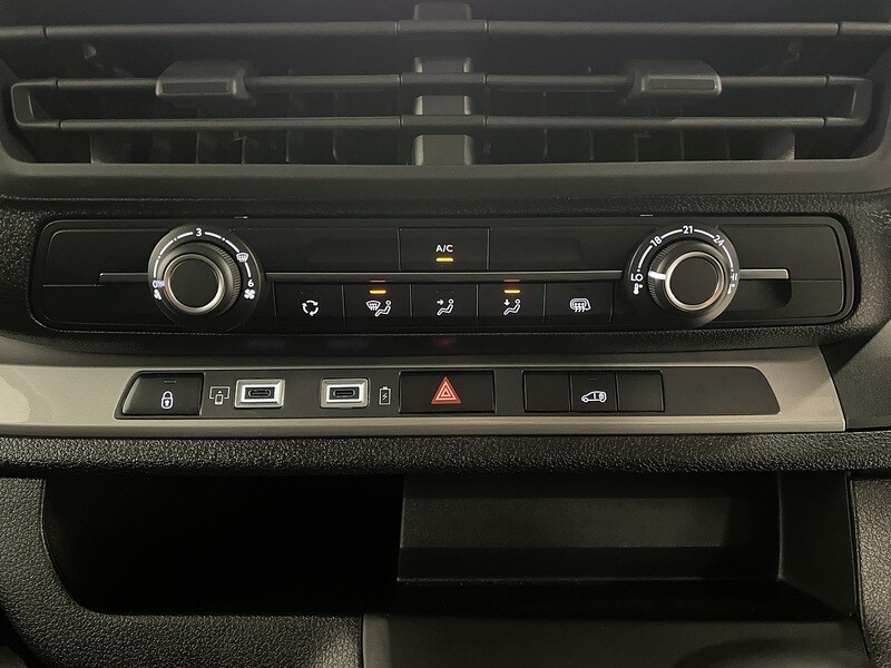 Used Vauxhall Vivaro 2024 for sale - 77404572: Photo 24