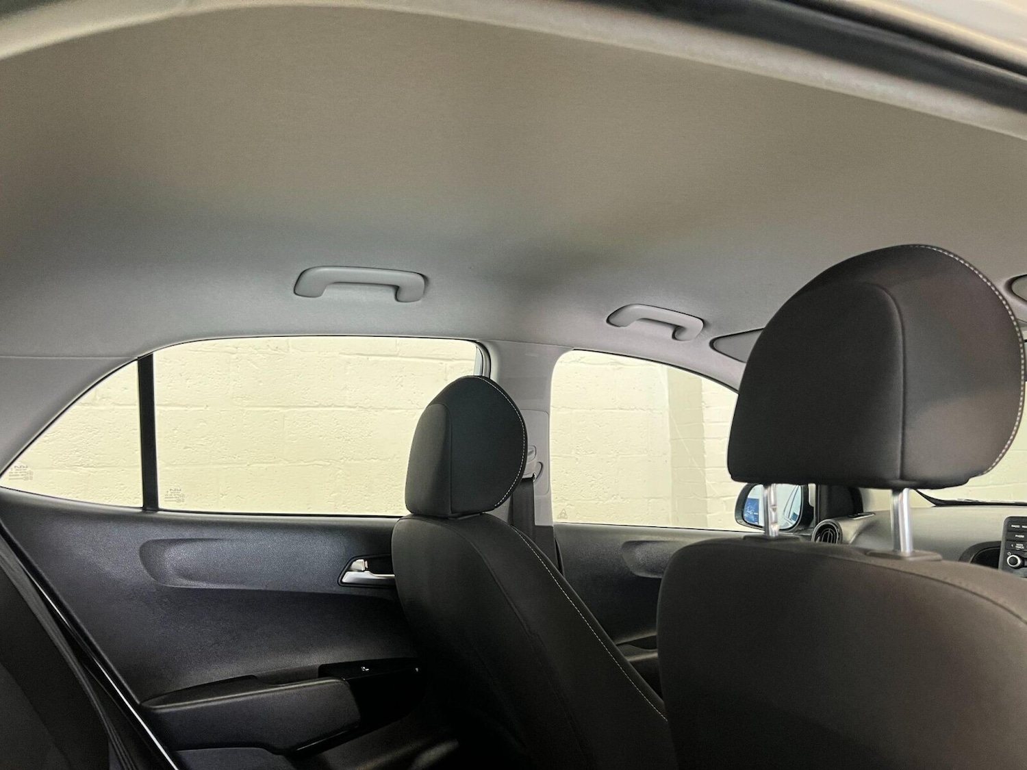 Used Kia Picanto 2023 for sale - 76528885: Photo 14