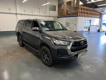 Used Toyota Hilux 2023 for sale - 76375518: Photo