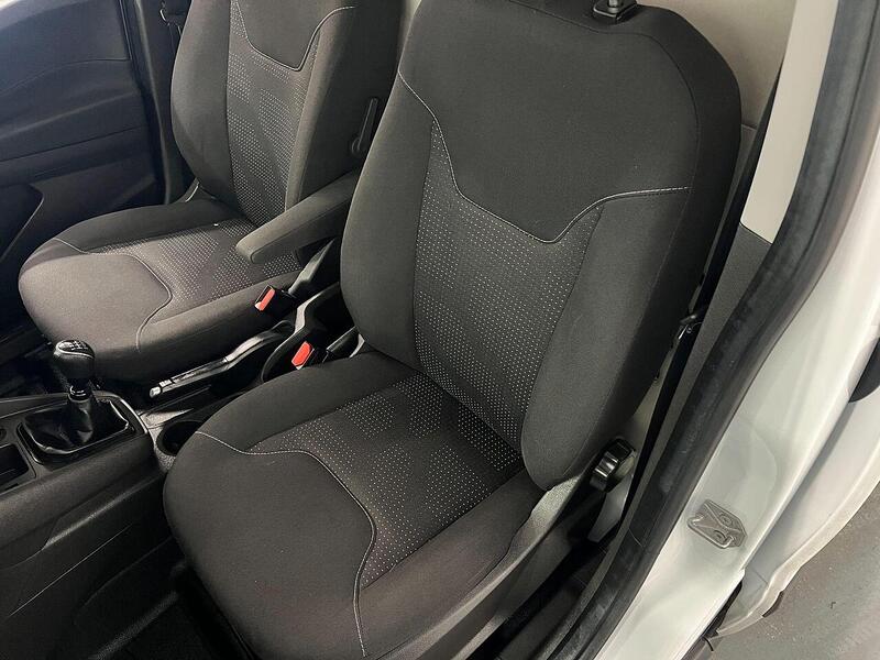 Used Ford Transit Courier 2019 for sale - 76904373: Photo 20