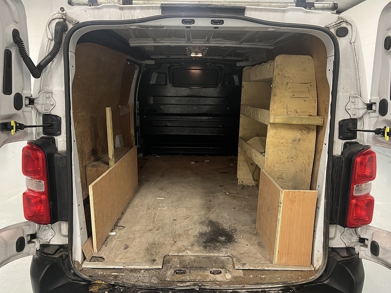 Used Vauxhall Vivaro for sale - 77247313: Photo 4