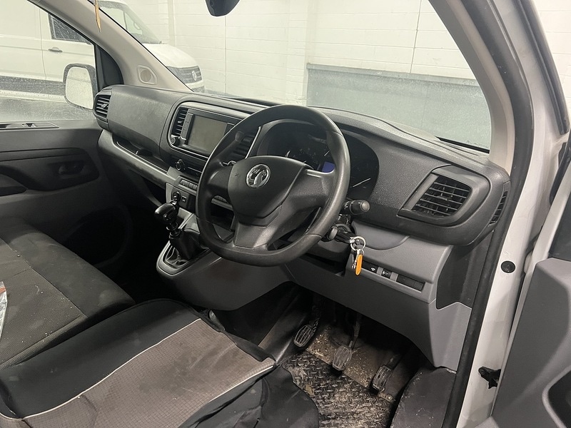 Used Vauxhall Vivaro for sale - 77247313: Photo 5