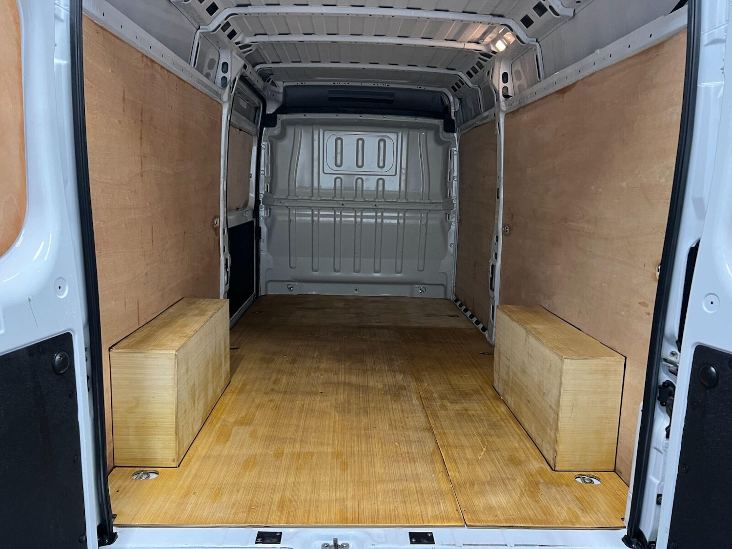 Used Peugeot Boxer 2023 for sale - 76868848: Photo 28