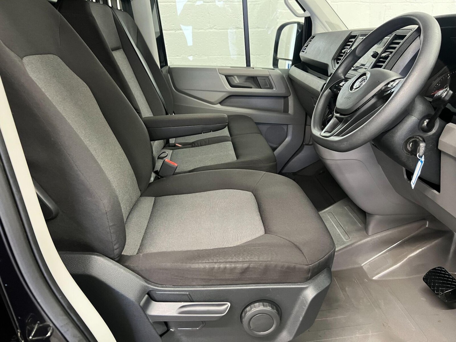 Used Volkswagen Crafter 2024 for sale - 76229401: Photo 9