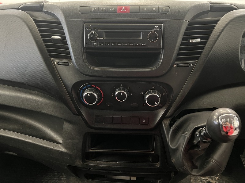 Used Iveco Daily 2015 for sale - 77521596: Photo 8