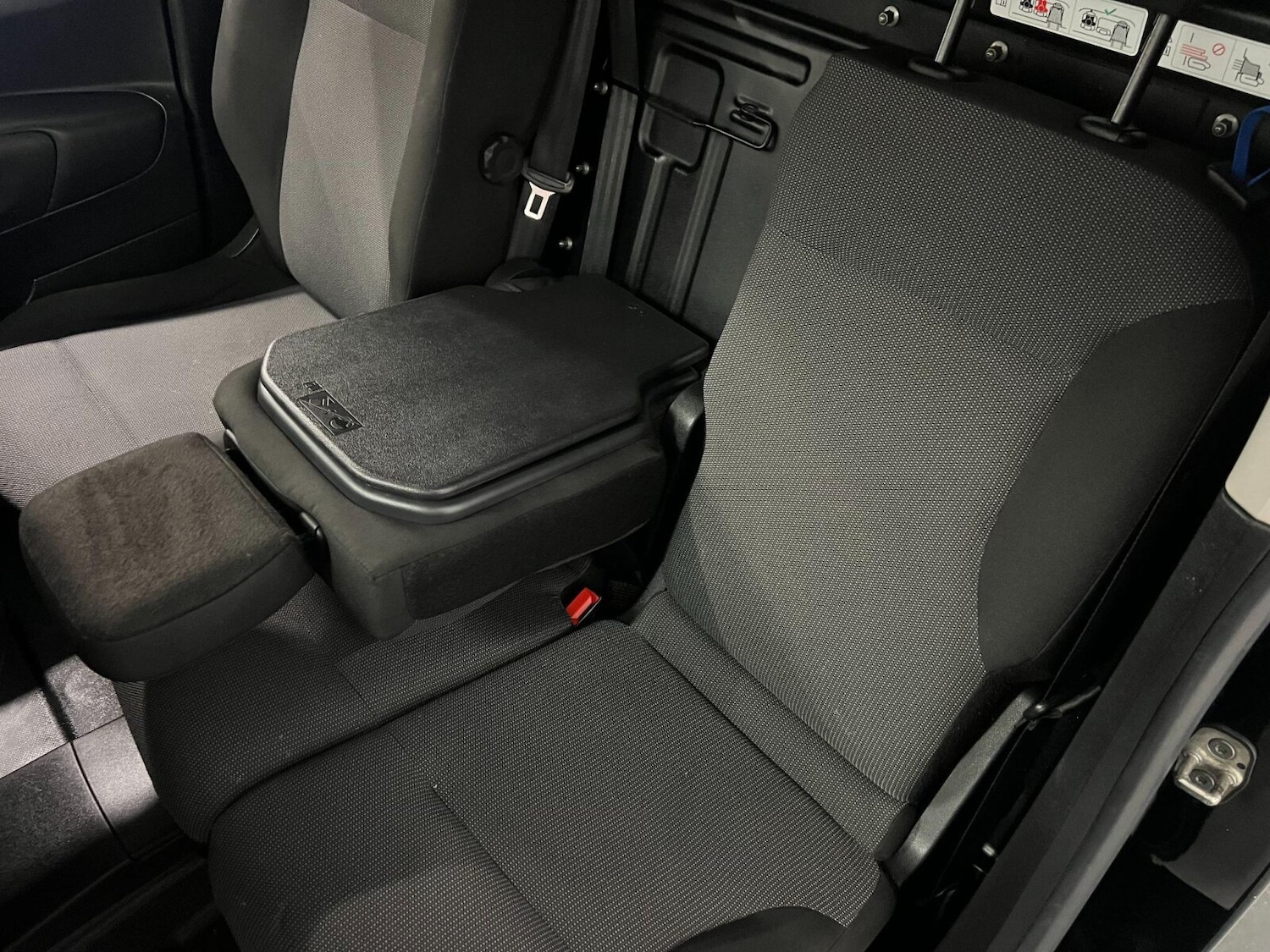 Used Peugeot Partner 2021 for sale - 76086506: Photo 19