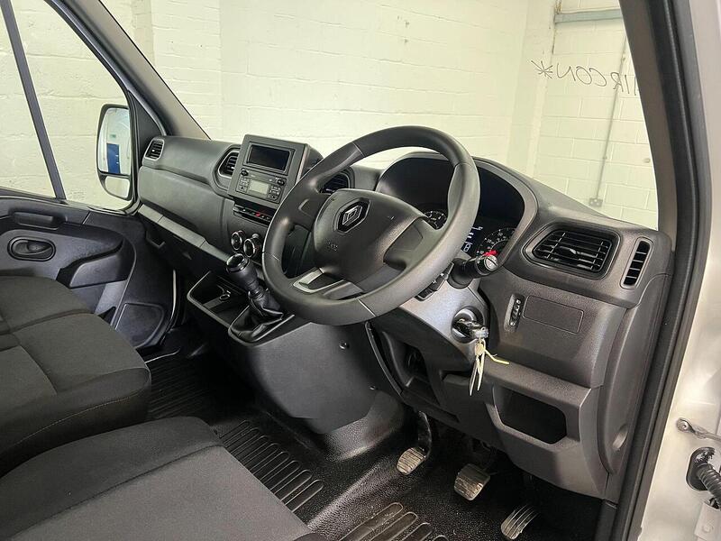 Used Renault Master 2023 for sale - 76904125: Photo 15