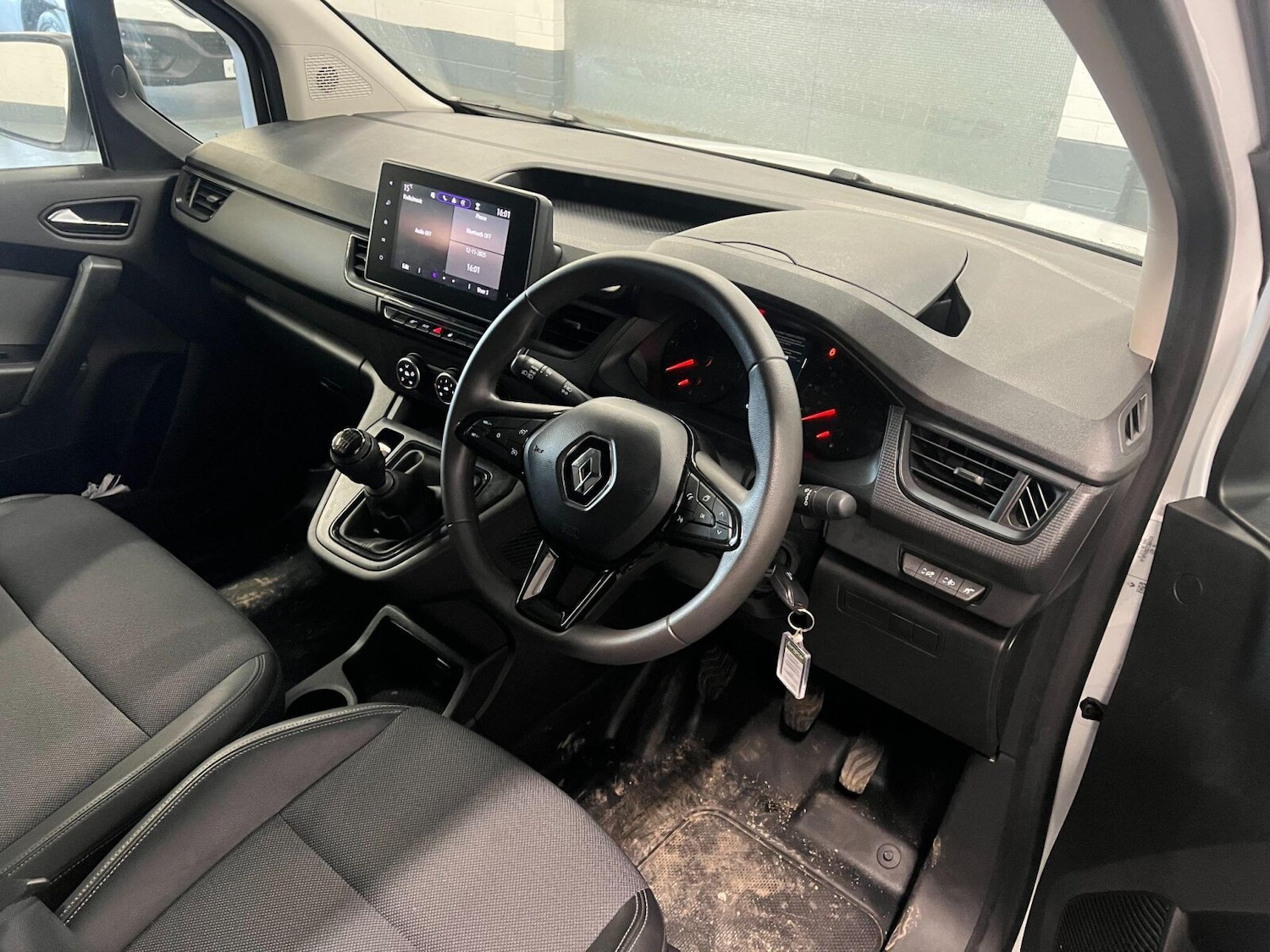 Used Renault Kangoo 2024 for sale - 76568051: Photo 6