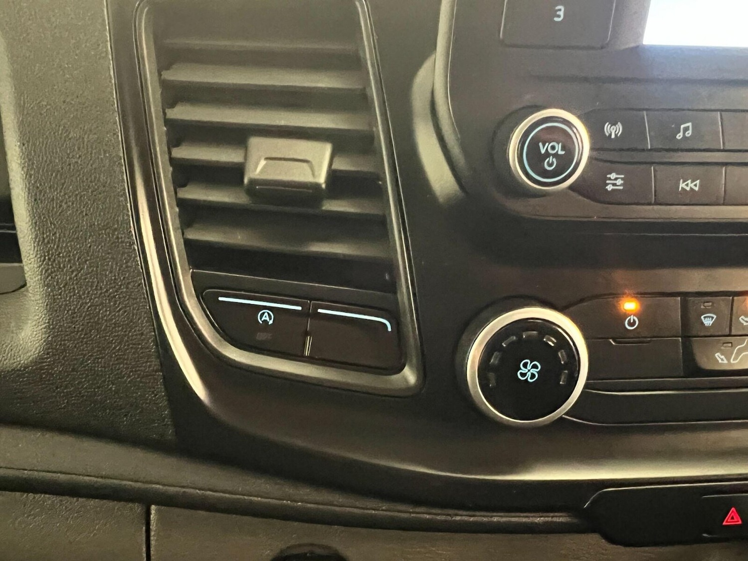 Used Ford Transit 2022 for sale - 76221677: Photo 17