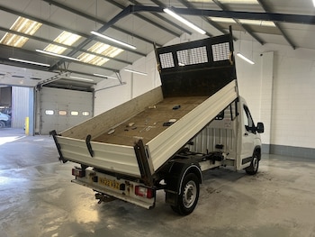 Used Maxus Deliver 9 2022 for sale - 77902468: Photo