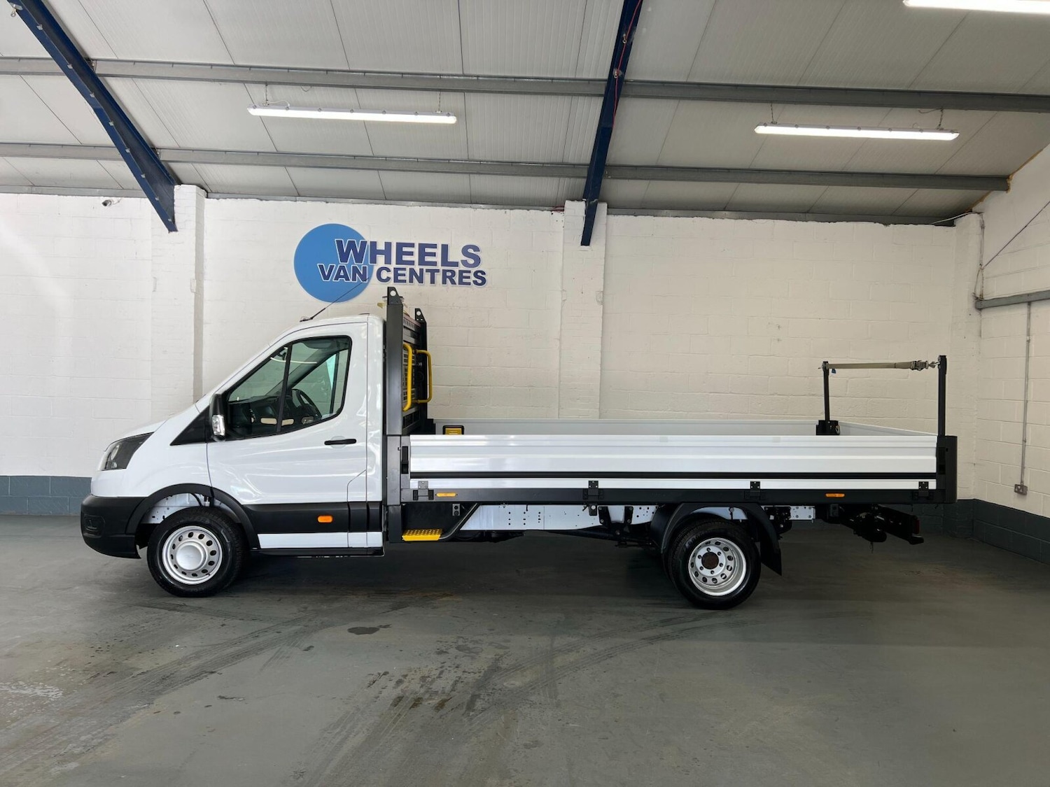 Used Ford Transit 2024 for sale - 76872864: Photo 2