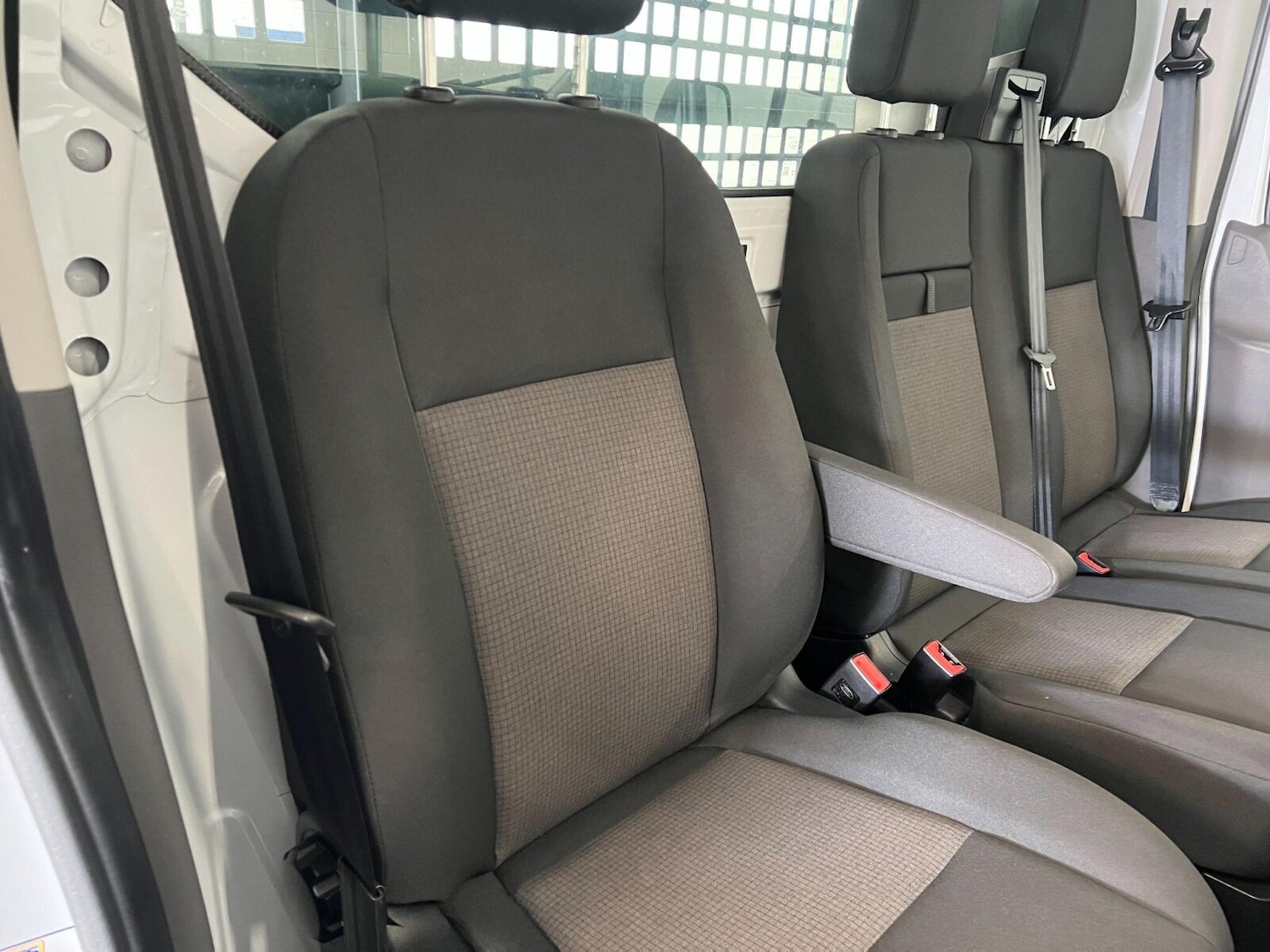 Used Ford Transit 2024 for sale - 76872864: Photo 9