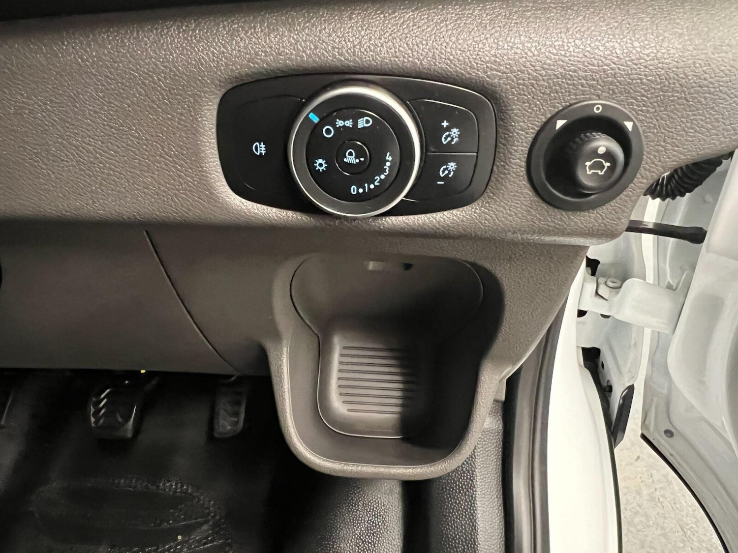 Used Ford Transit 2023 for sale - 75702564: Photo 12