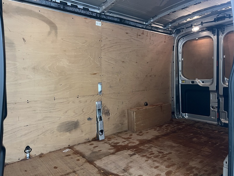 Used Ford Transit 2023 for sale - 77303137: Photo 38