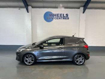 Used Ford Fiesta Van 2021 for sale - 74621016: Photo