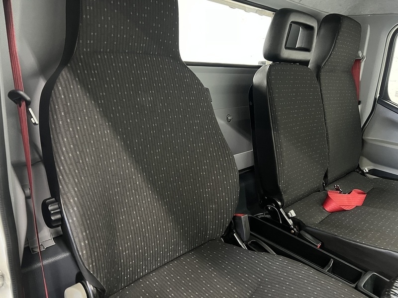 Used Mitsubishi Canter 2022 for sale - 76950826: Photo 9