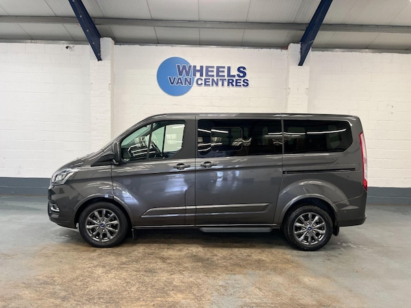 Used Ford Tourneo Custom 2022 for sale - 76289748: Photo 2