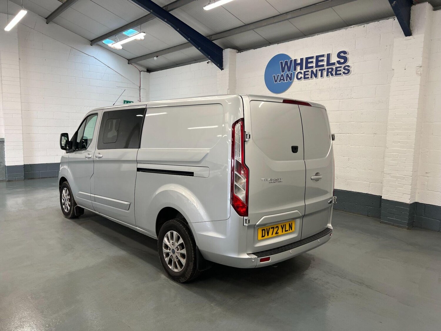 Used Ford Transit Custom 2022 for sale - 76568061: Photo 2