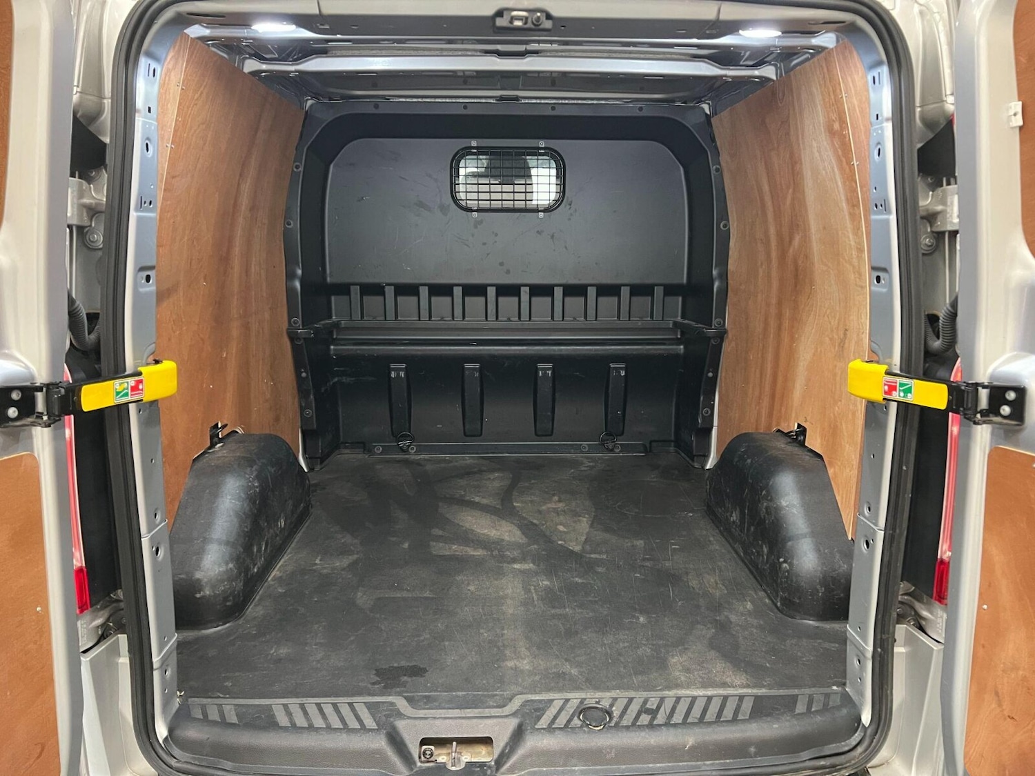 Used Ford Transit Custom 2022 for sale - 76568061: Photo 5