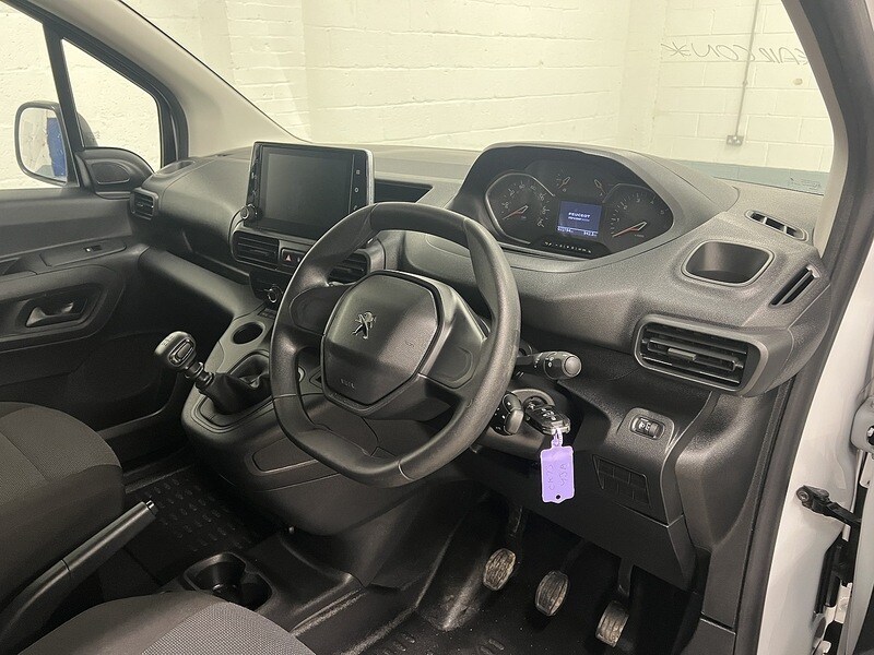 Used Peugeot Partner 2023 for sale - 77668039: Photo 11