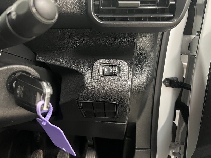 Used Peugeot Partner 2023 for sale - 77668039: Photo 18