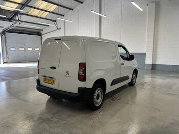 Used Peugeot Partner 2023 for sale - 77668039: Photo