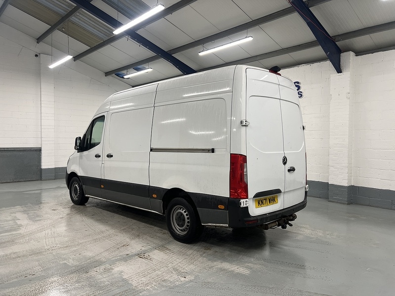 Used Mercedes-Benz Sprinter 2021 for sale - 77643354: Photo 2