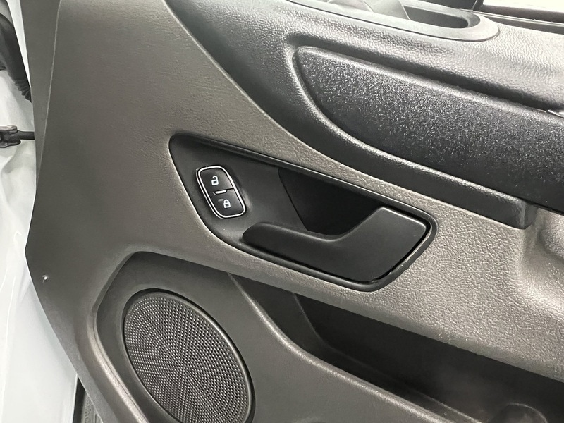 Used Ford Transit Custom 2023 for sale - 77200890: Photo 13