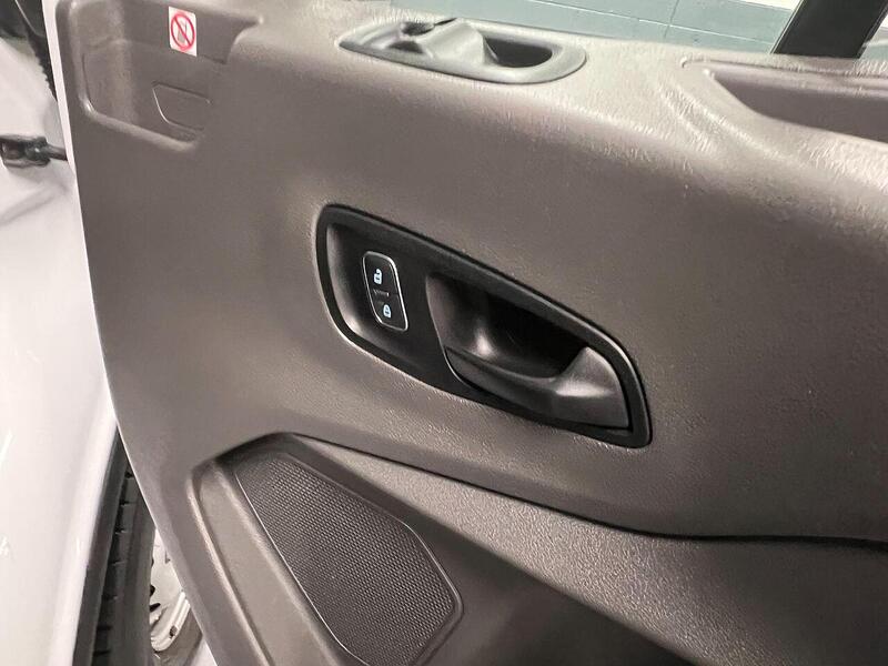 Used Ford Transit 2022 for sale - 76904001: Photo 32