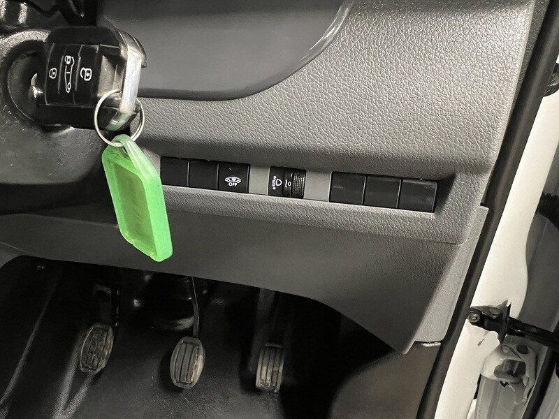 Used Vauxhall Vivaro 2023 for sale - 76969765: Photo 18