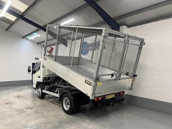 Used Mitsubishi Canter 2023 for sale - 78713336: Photo