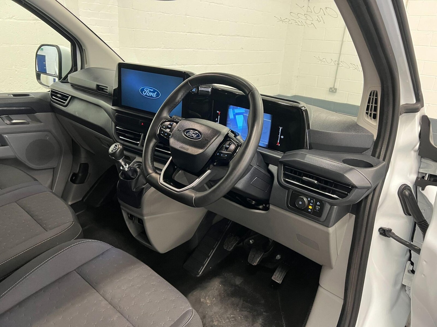 Used Ford Transit Custom 2024 for sale - 76344169: Photo 11