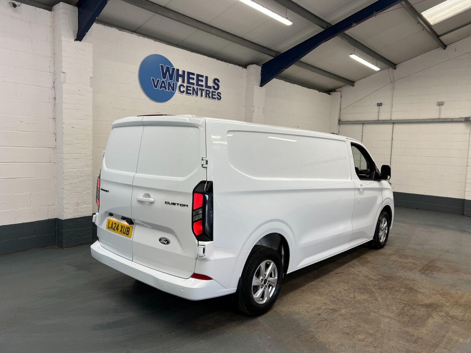 Used Ford Transit Custom 2024 for sale - 76344169: Photo 5