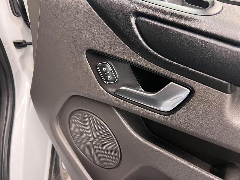 Used Ford Transit Custom 2022 for sale - 76903970: Photo 34