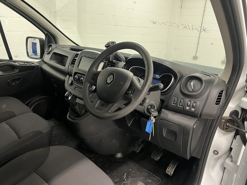 Used Renault Trafic 2020 for sale - 76982529: Photo 11