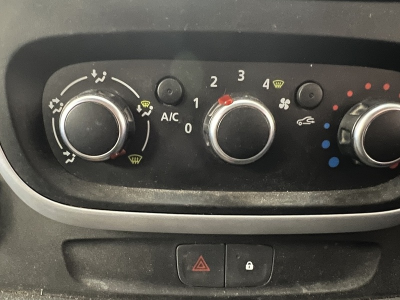 Used Renault Trafic 2020 for sale - 76982529: Photo 8