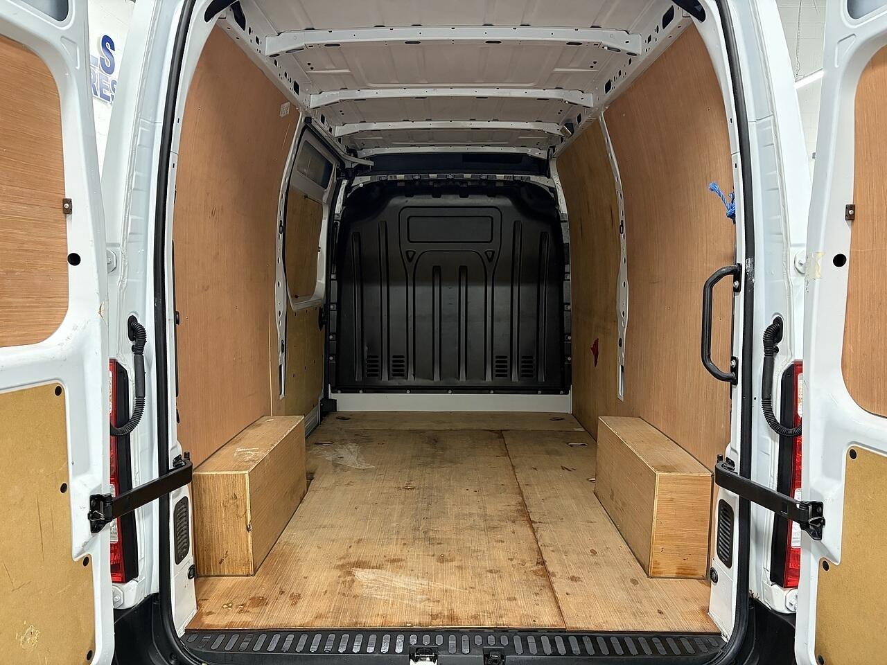 Used Nissan Interstar 2023 for sale - 76872568: Photo 34