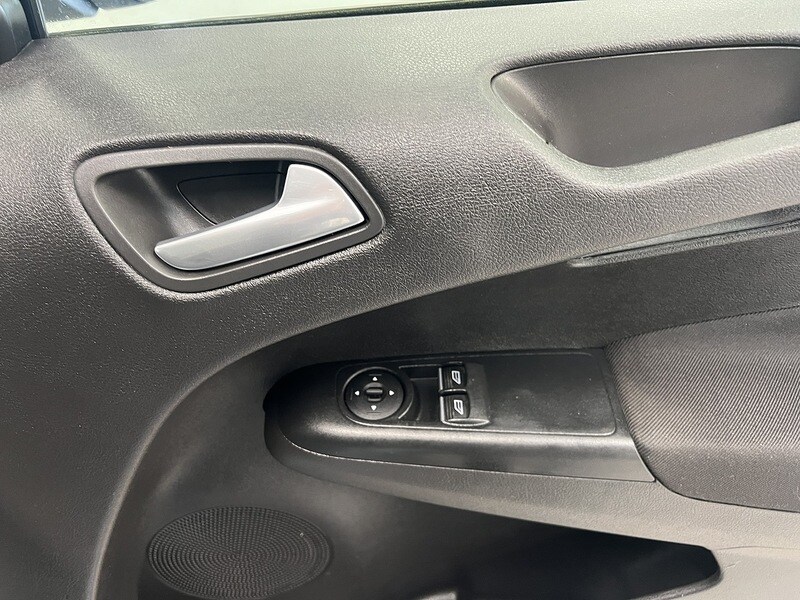 Used Ford Transit Courier for sale - 77821872: Photo 11